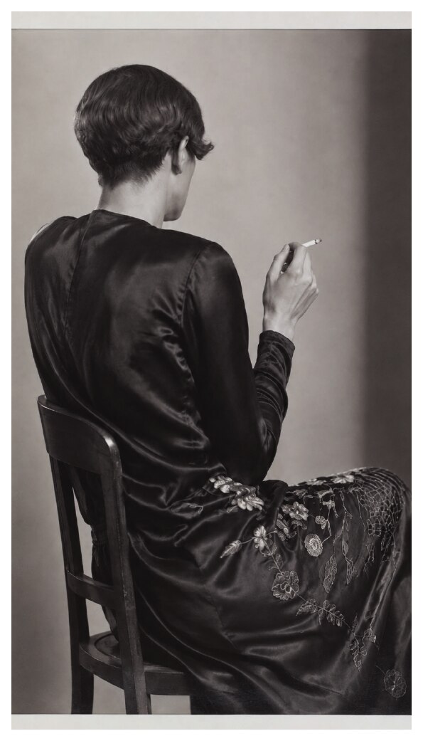 Invented view of the same photograph from behind