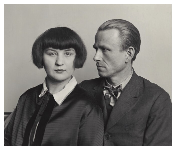 Couple, studio portrait (August Sander)