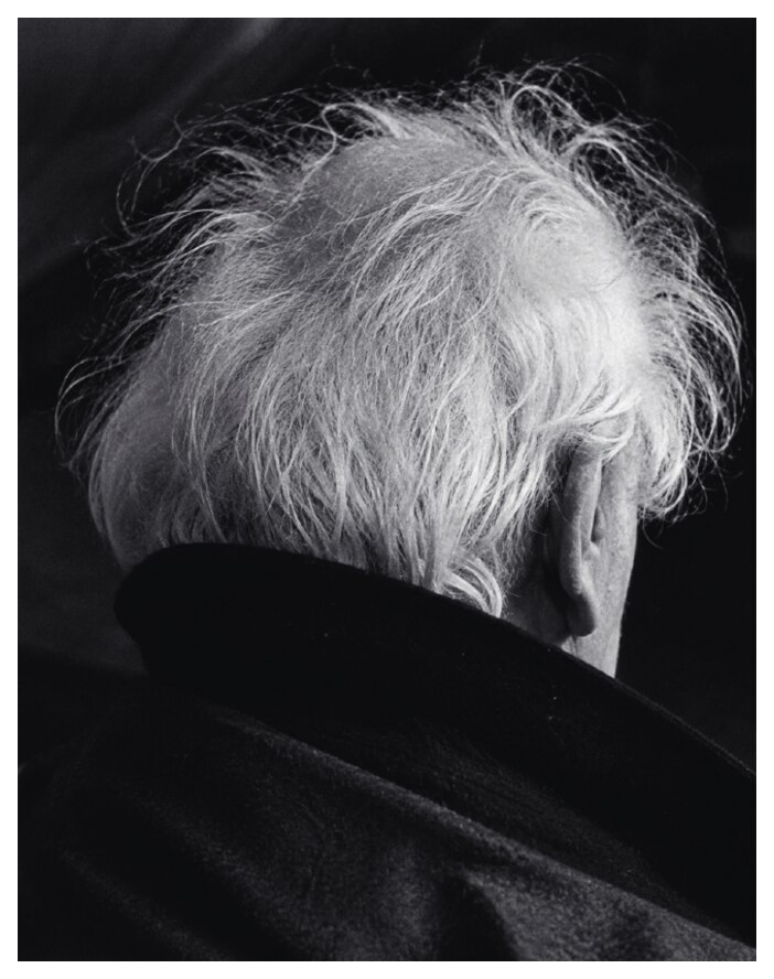 Invented view of the same photograph from behind